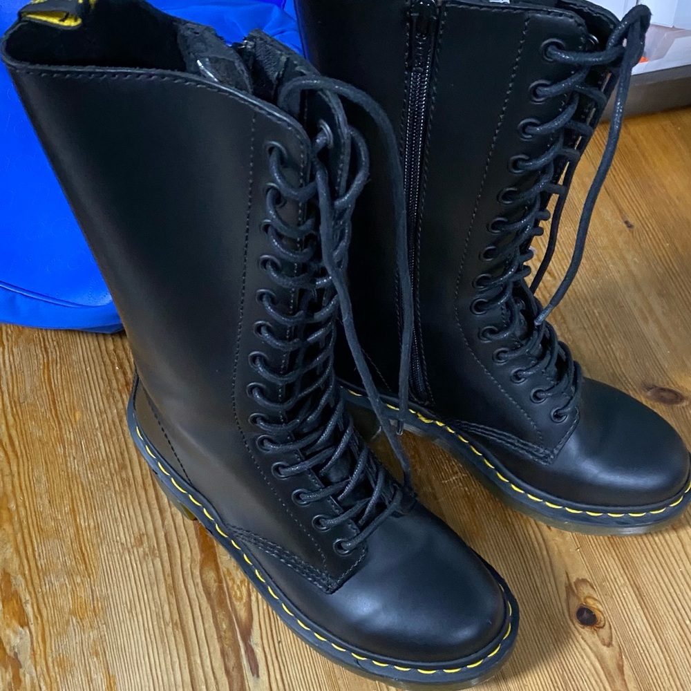 Dr marten high boots